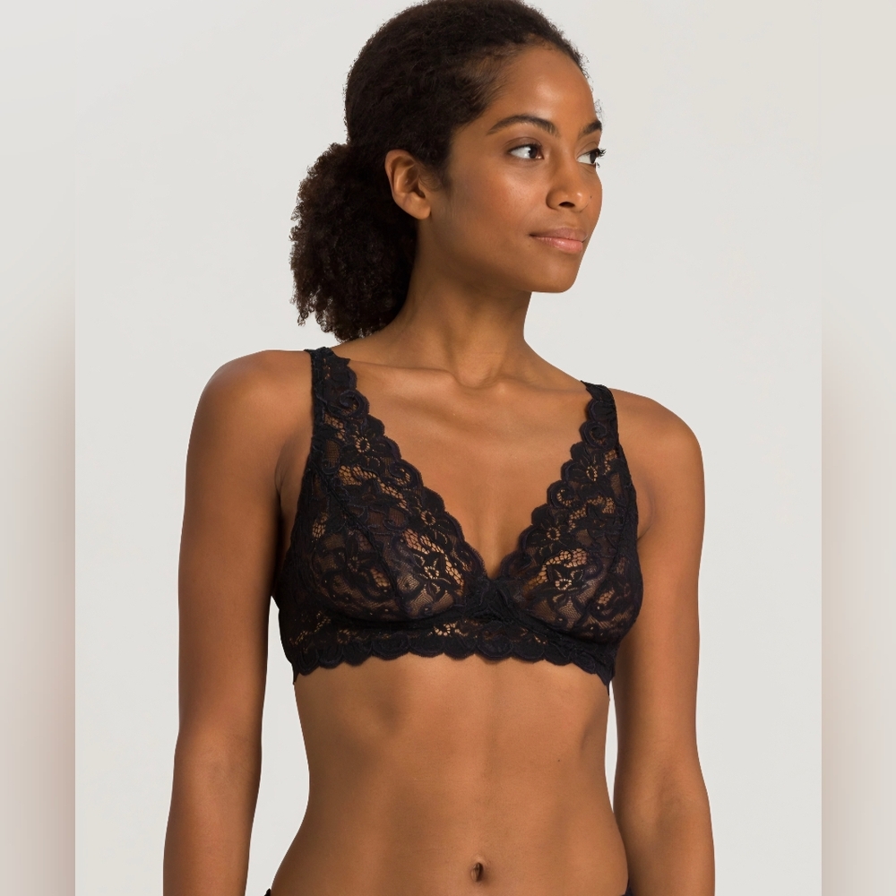 Hanro Luxury Moments Lace Soft Cup Bra 38D